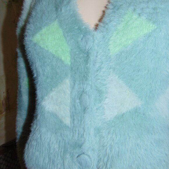 COTTON ON Super Fuzzy Soft Furry Sweater Cropped Argyle Preppy Light Academia SP - Picture 8 of 13